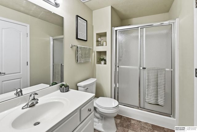 13703 S 14th Street, Bellevue, NE 68123