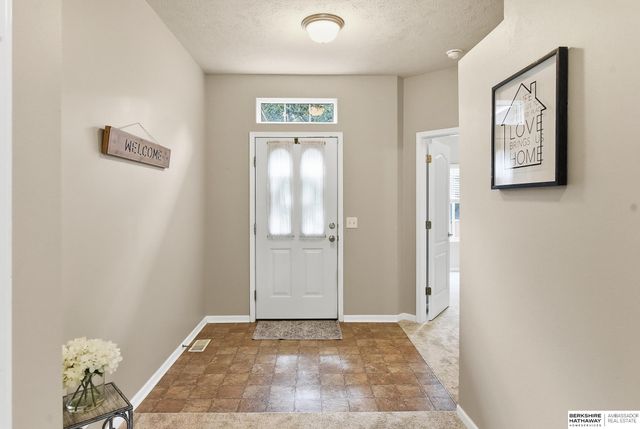 13703 S 14th Street, Bellevue, NE 68123