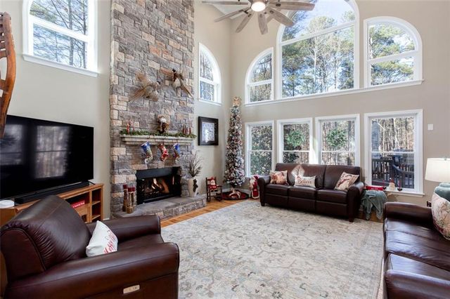 424 Mill Stream Way Way, Woodstock, GA 30188