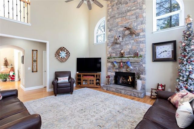 424 Mill Stream Way Way, Woodstock, GA 30188