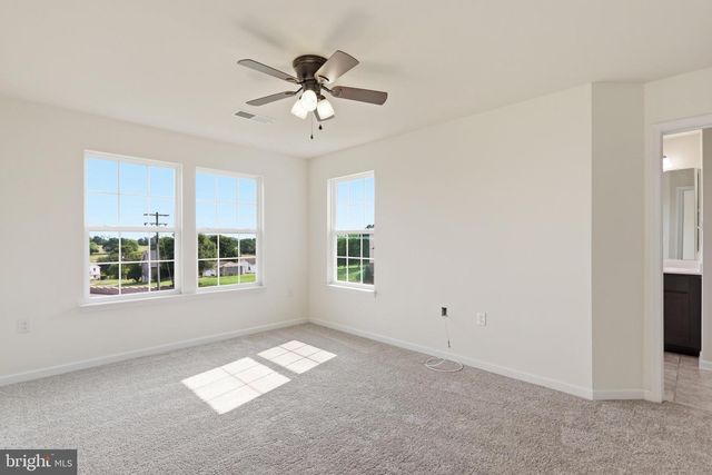 12 BRITANIA CT, Martinsburg, WV 25405