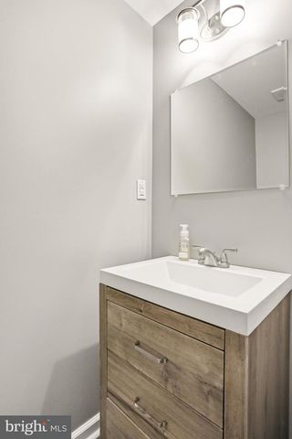 12 BRITANIA CT, Martinsburg, WV 25405