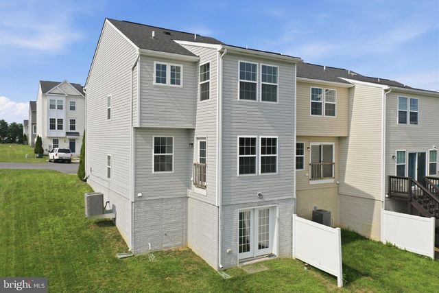 12 BRITANIA CT, Martinsburg, WV 25405