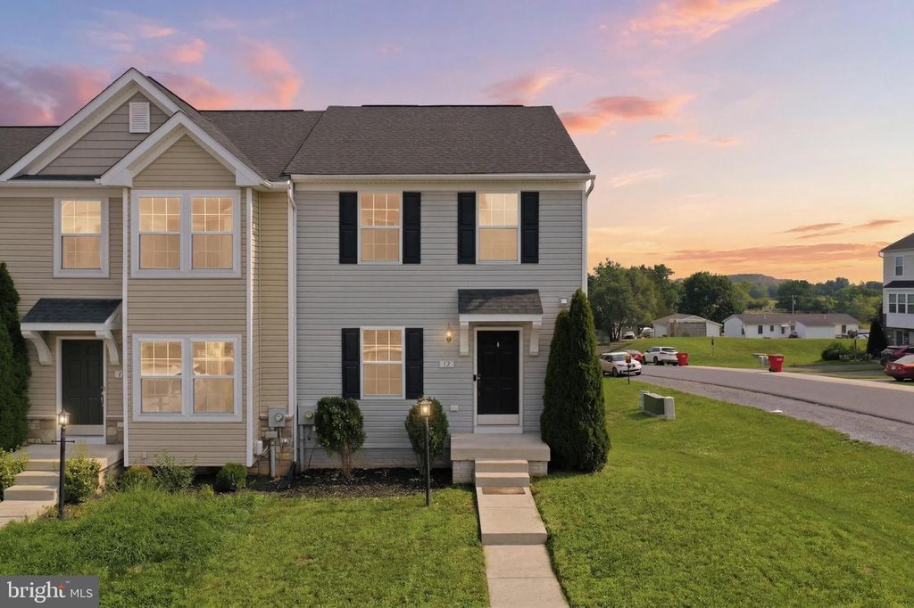 12 BRITANIA CT, Martinsburg, WV 25405