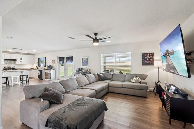 1841 WILSON PRAIRIE CIRCLE, Groveland, FL 34736
