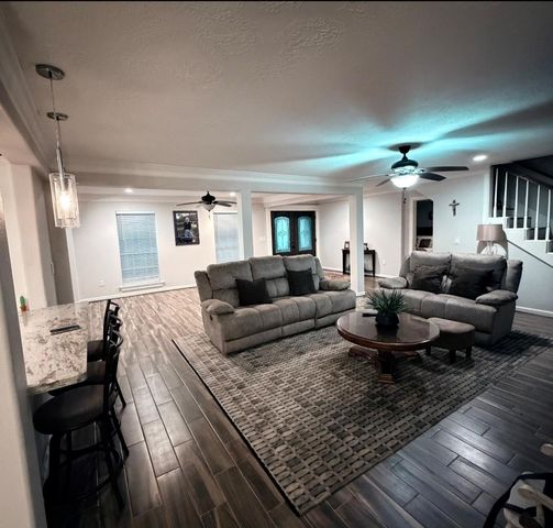 544 Brandon Road, Conroe, TX 77302