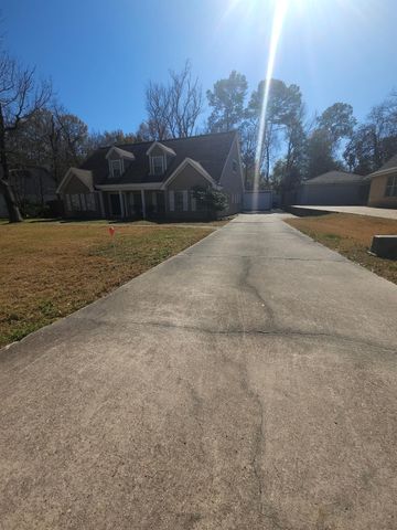 544 Brandon Road, Conroe, TX 77302