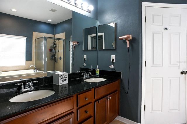 1169 EMERALD HILL WAY, Valrico, FL 33594