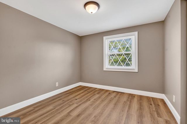 314 W SOMERDALE RD, Somerdale, NJ 08083