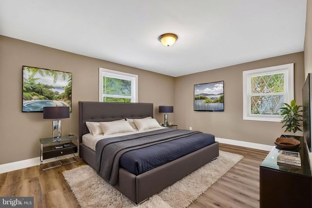 314 W SOMERDALE RD, Somerdale, NJ 08083