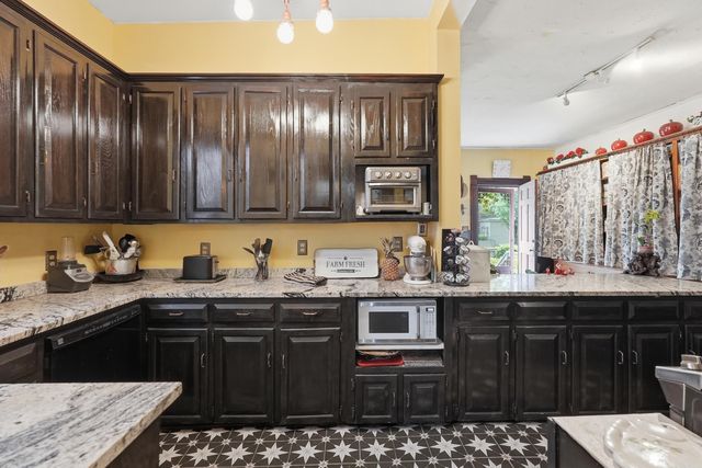 1823 S Broadway St, Little Rock, AR 72206