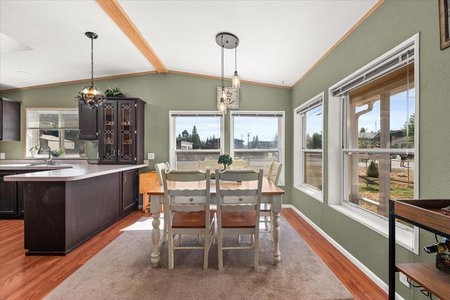 104 N Stevens Ave, Deer Park, WA 99006