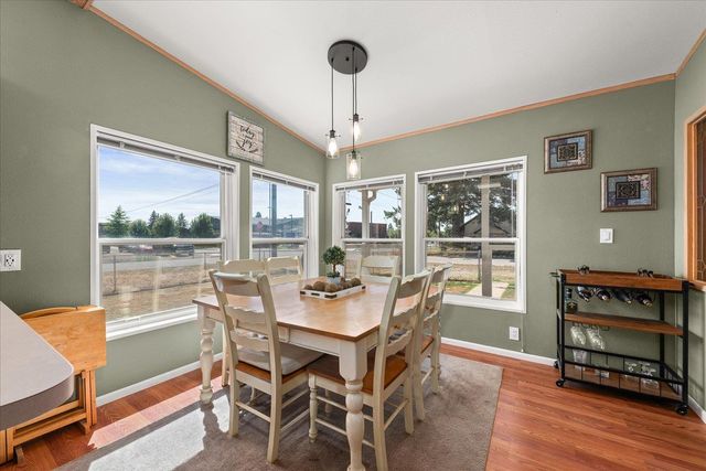 104 N Stevens Ave, Deer Park, WA 99006