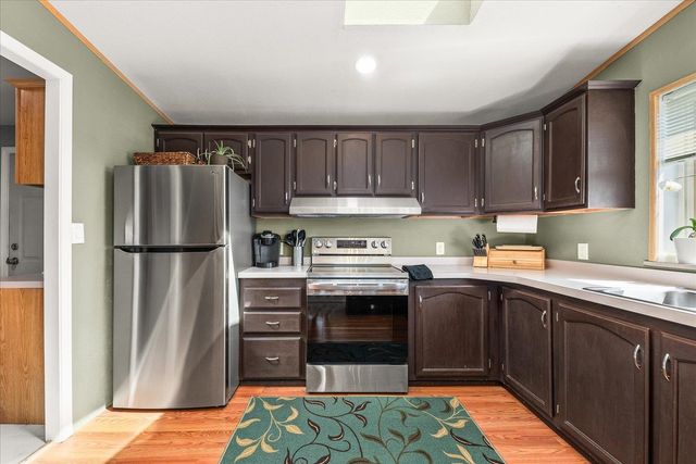 104 N Stevens Ave, Deer Park, WA 99006