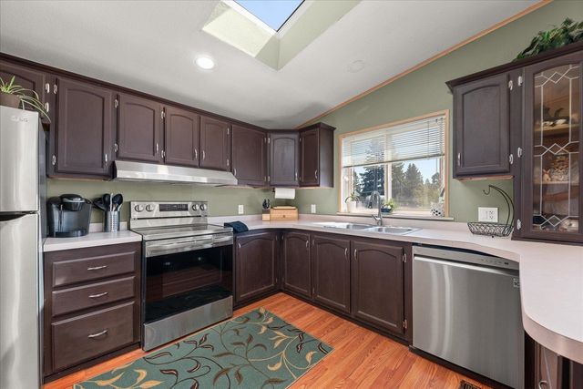 104 N Stevens Ave, Deer Park, WA 99006