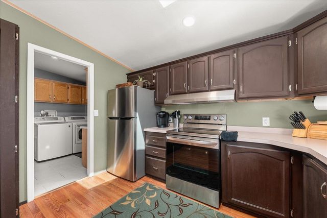 104 N Stevens Ave, Deer Park, WA 99006