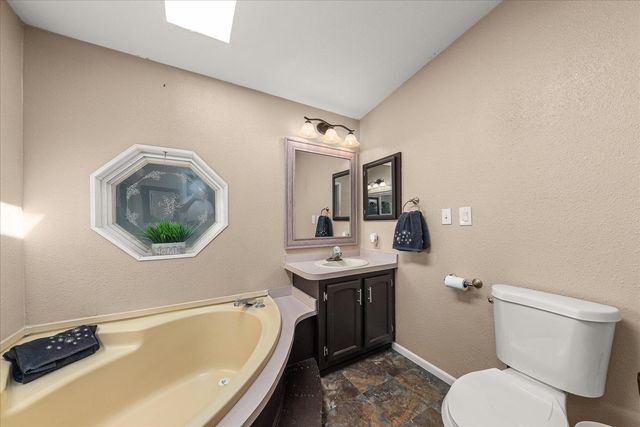 104 N Stevens Ave, Deer Park, WA 99006