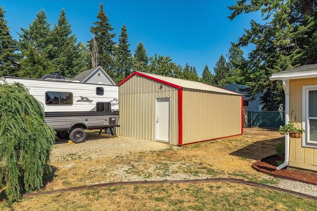 104 N Stevens Ave, Deer Park, WA 99006