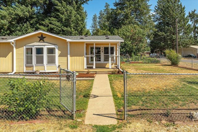 104 N Stevens Ave, Deer Park, WA 99006