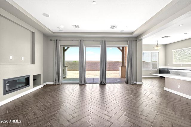 7117 E Peralta Circle, Mesa, AZ 85212