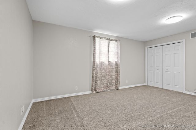 25 Hillcrest, Ardmore, OK 73401