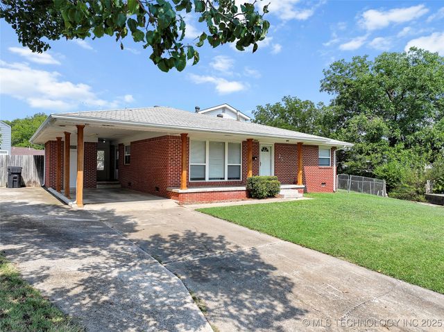25 Hillcrest, Ardmore, OK 73401