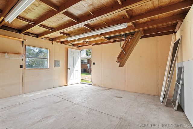 25 Hillcrest, Ardmore, OK 73401