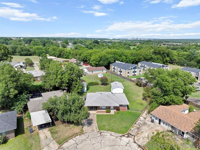 25 Hillcrest, Ardmore, OK 73401