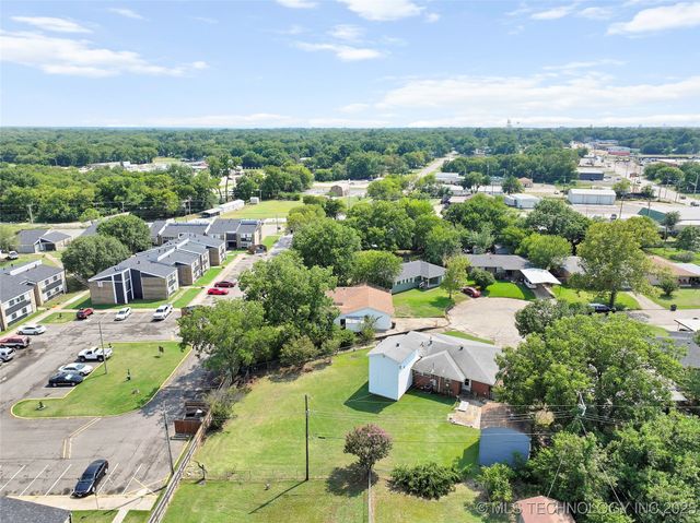 25 Hillcrest, Ardmore, OK 73401