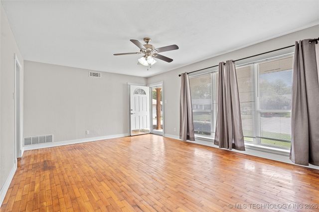 25 Hillcrest, Ardmore, OK 73401