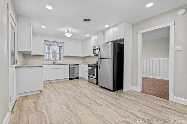 25 Hillcrest, Ardmore, OK 73401