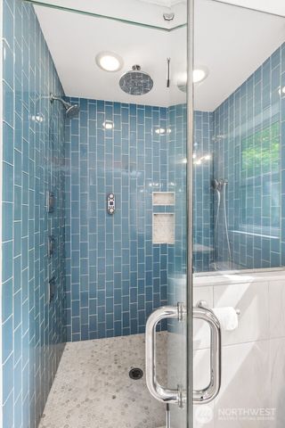 3040 273rd Avenue NE, Redmond, WA 98053