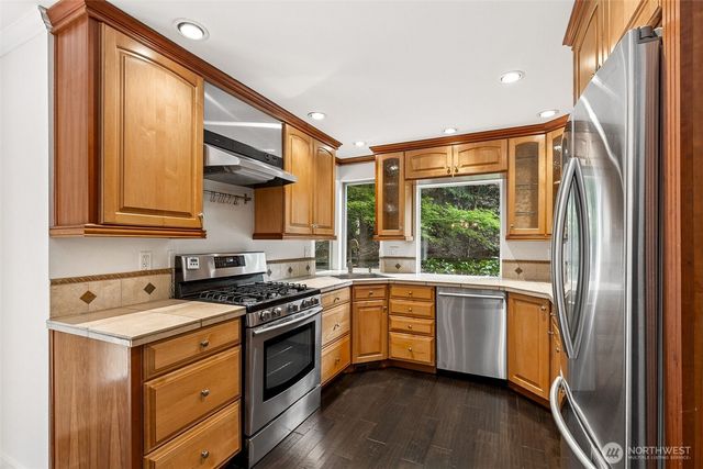 3040 273rd Avenue NE, Redmond, WA 98053