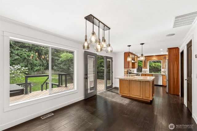 3040 273rd Avenue NE, Redmond, WA 98053