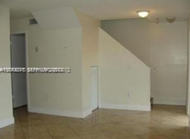 219 NE 12th Ave 219, Homestead, FL 33030