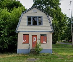 1402 W Dartmouth Street, Flint, MI 48504