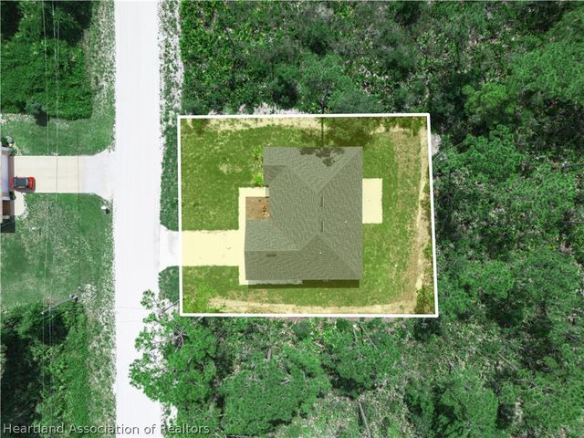 321 Roadrunner Avenue, Sebring, FL 33870