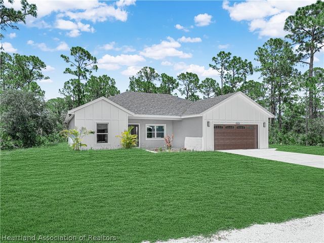 321 Roadrunner Avenue, Sebring, FL 33870