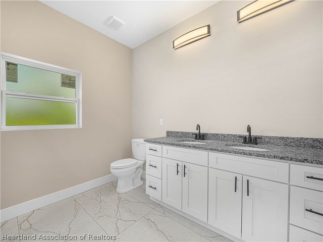 321 Roadrunner Avenue, Sebring, FL 33870