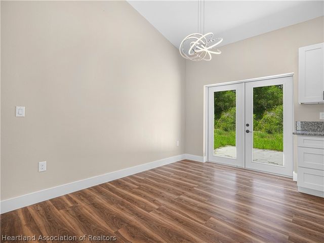 321 Roadrunner Avenue, Sebring, FL 33870