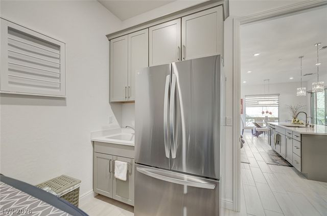 133 Mirage View Drive, Henderson, NV 89011