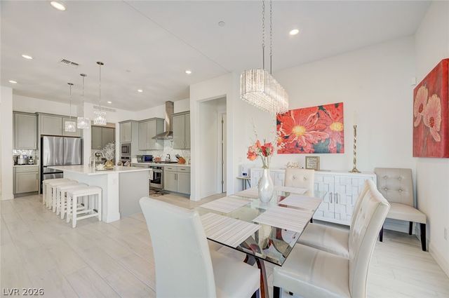 133 Mirage View Drive, Henderson, NV 89011