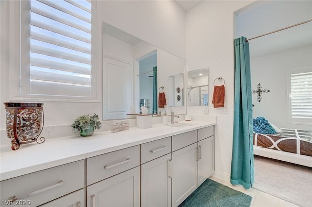 133 Mirage View Drive, Henderson, NV 89011