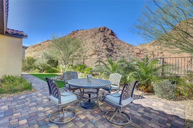 133 Mirage View Drive, Henderson, NV 89011