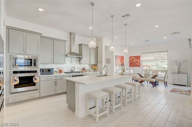 133 Mirage View Drive, Henderson, NV 89011