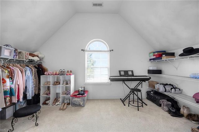 422 Berndale DR, Chesapeake, VA 23322