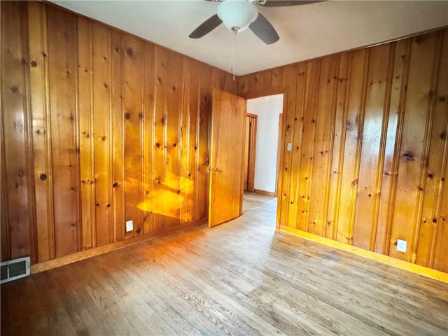 212 Scott St, Speers Boro, PA 15022