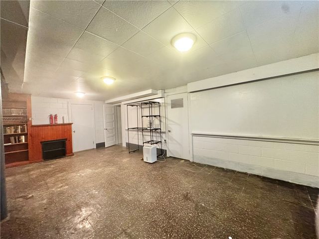 212 Scott St, Speers Boro, PA 15022