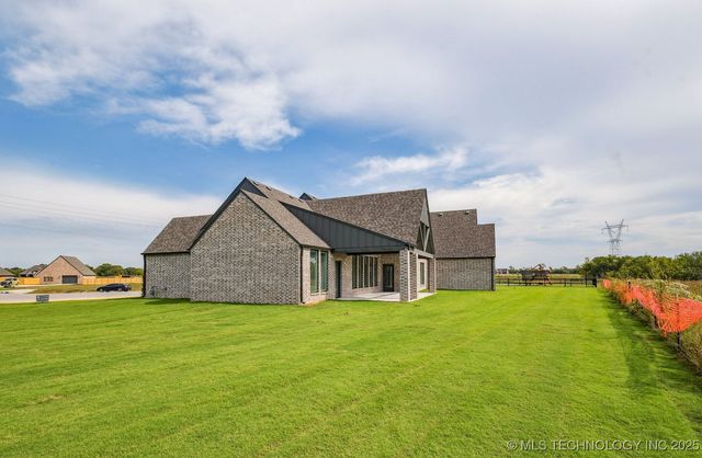 17576 S 52nd East Avenue, Bixby, OK 74008