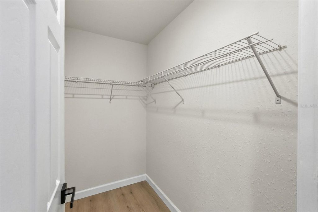 Image 13 of property listing at 60 DURHAM COURT, Palm Harbor, FL 34683